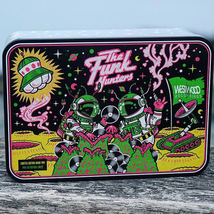 Limited Edition TFH Glass and Collectors Tin