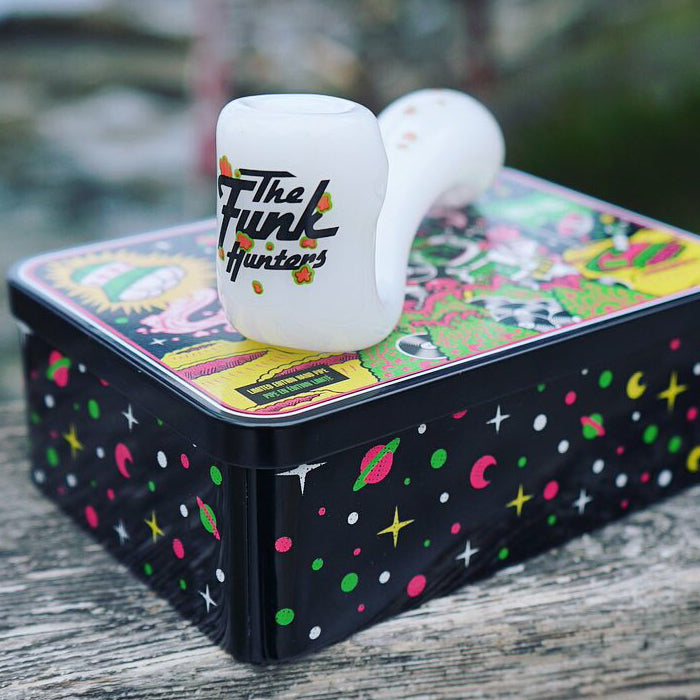 Limited Edition TFH Glass and Collectors Tin